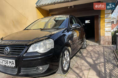 Хэтчбек Volkswagen Polo 2009 в Черновцах