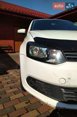 Седан Volkswagen Polo 2013 в Ровно