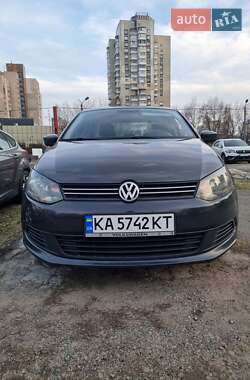 Седан Volkswagen Polo 2013 в Киеве