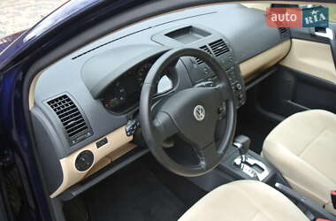 Хэтчбек Volkswagen Polo 2009 в Черновцах