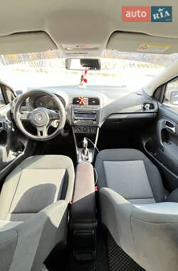 Хэтчбек Volkswagen Polo 2011 в 