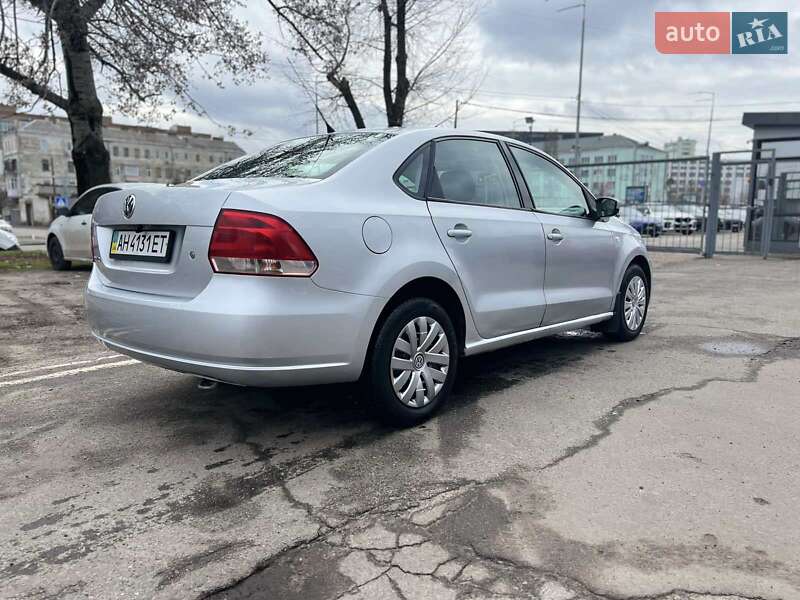Седан Volkswagen Polo 2012 в Киеве фото 5 Седан Volkswagen Polo 2012 в Киеве