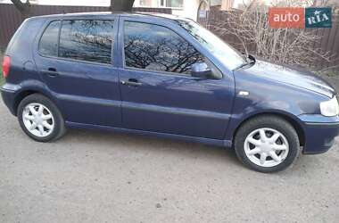 Хэтчбек Volkswagen Polo 2000 в 