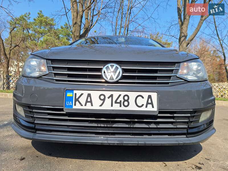 Седан Volkswagen Polo 2016 в 
