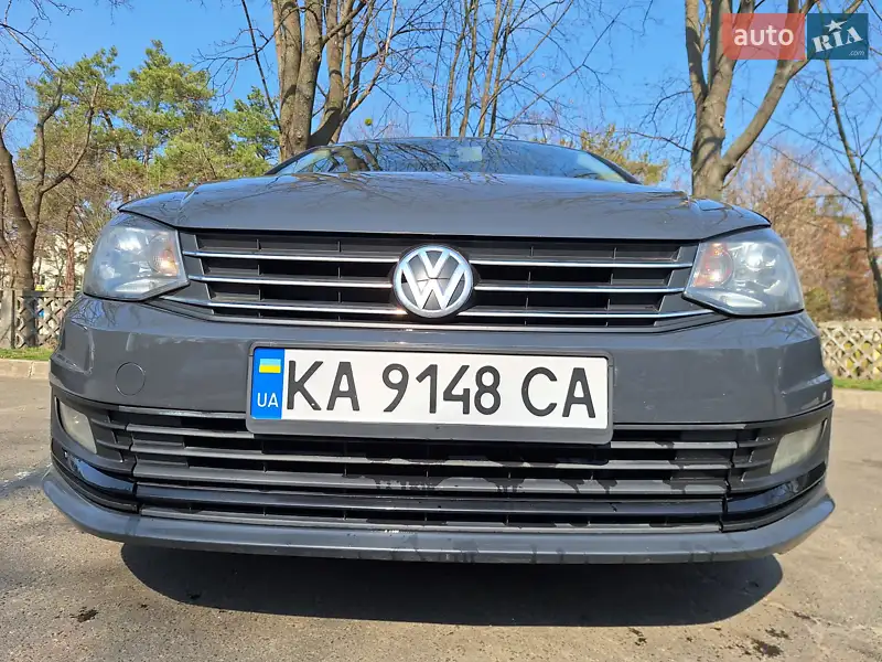 Седан Volkswagen Polo 2016 в 