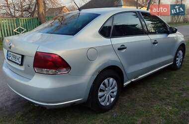 Седан Volkswagen Polo 2012 в 