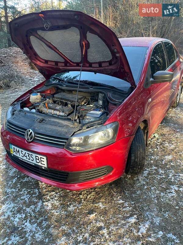 Седан Volkswagen Polo 2011 в Житомире