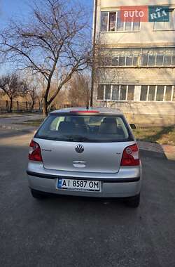 Хетчбек Volkswagen Polo 2003 в 