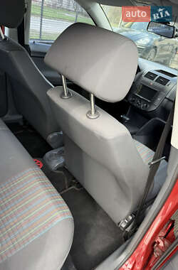Хэтчбек Volkswagen Polo 2006 в 
