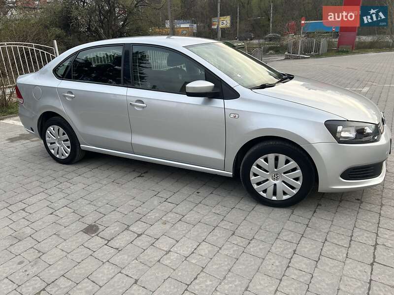 Седан Volkswagen Polo 2012 в Тернополе