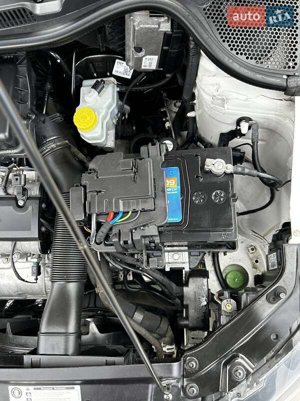 Хетчбек Volkswagen Polo 2013 в Хмельницькому