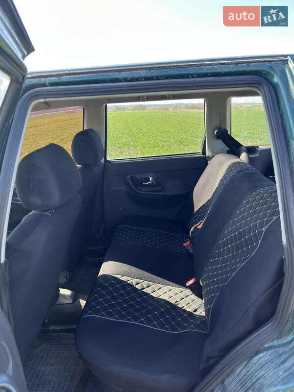 Хэтчбек Volkswagen Polo 1999 в Городке