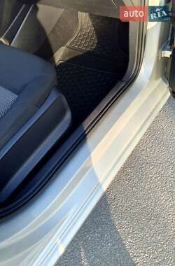 Седан Volkswagen Polo 2012 в 