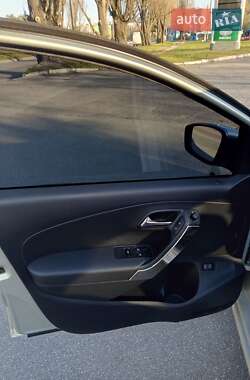 Седан Volkswagen Polo 2012 в 