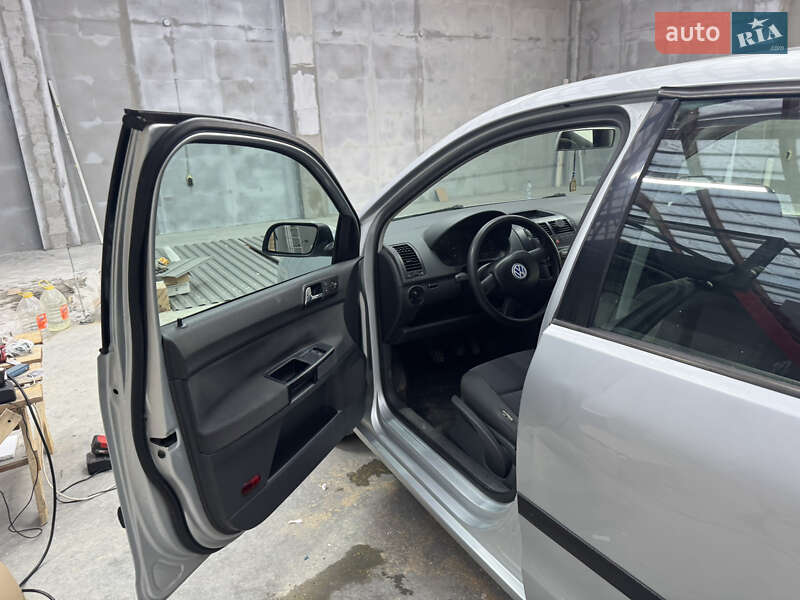 Хэтчбек Volkswagen Polo 2002 в Львове