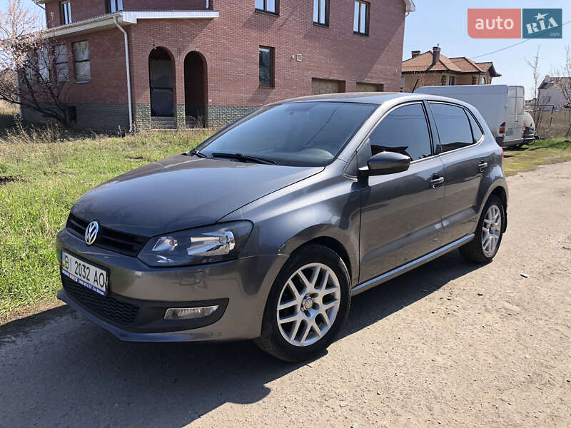 Хэтчбек Volkswagen Polo 2013 в 