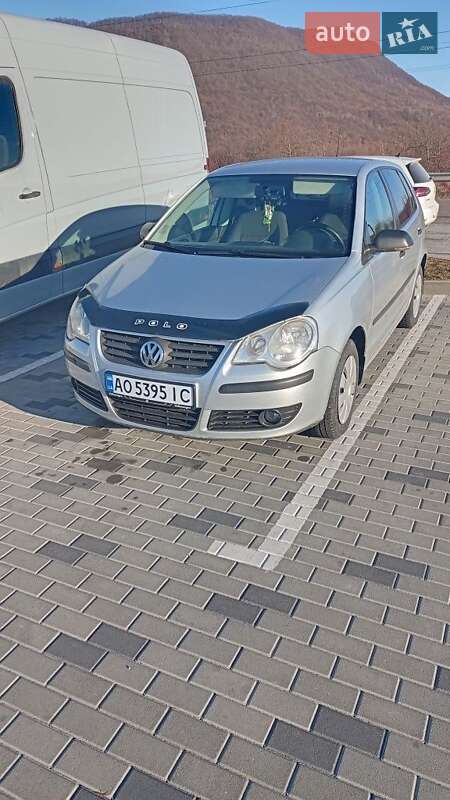 Хетчбек Volkswagen Polo 2006 в 