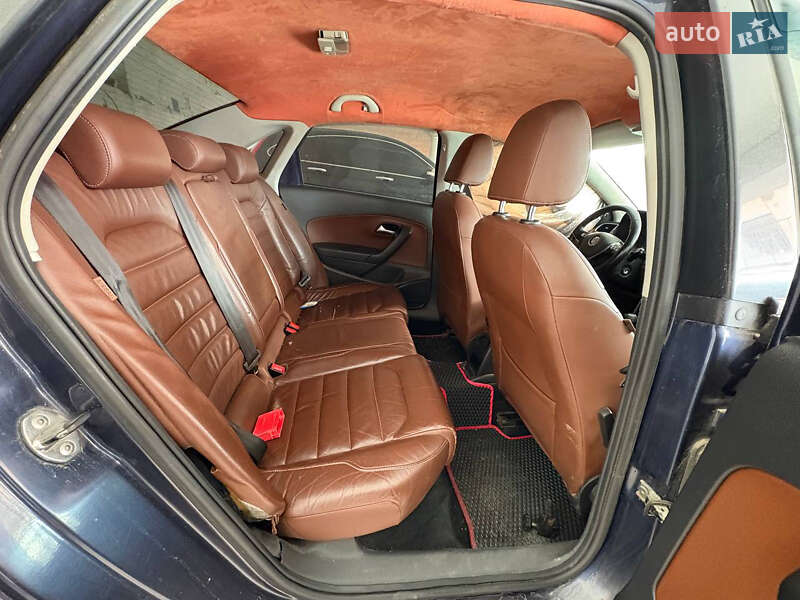 Седан Volkswagen Polo 2012 в Львове