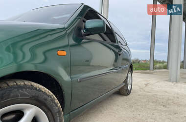Хэтчбек Volkswagen Polo 1995 в 