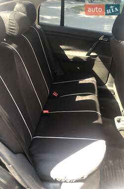 Седан Volkswagen Polo 2004 в 