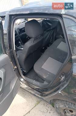 Хетчбек Volkswagen Polo 2011 в 