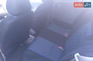 Хэтчбек Volkswagen Polo 2000 в 