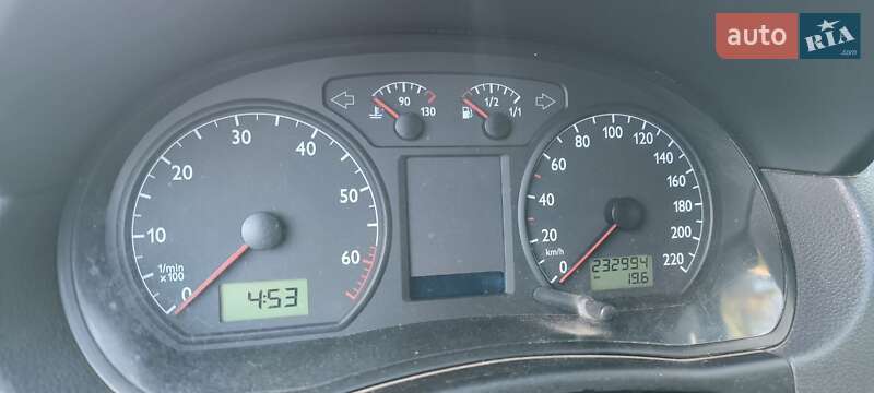 Хэтчбек Volkswagen Polo 2003 в Киеве