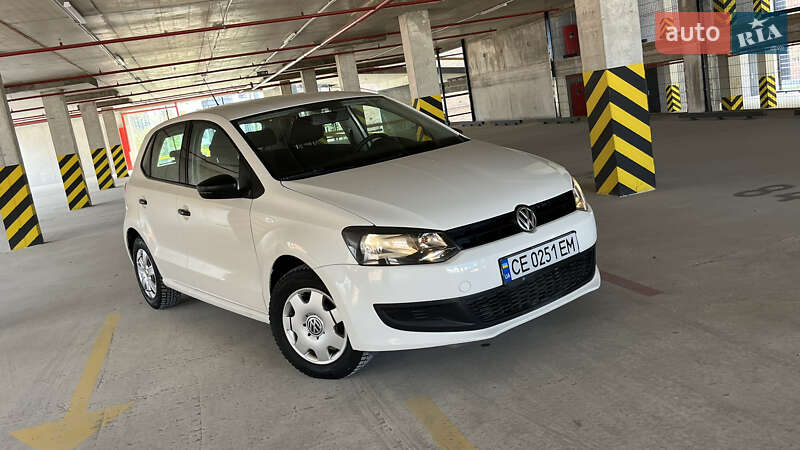 Хэтчбек Volkswagen Polo 2009 в 