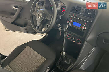 Хэтчбек Volkswagen Polo 2009 в 