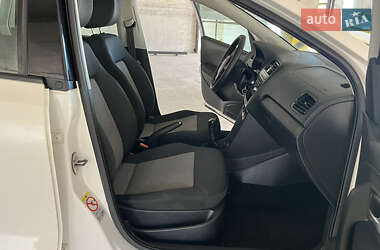Хэтчбек Volkswagen Polo 2009 в 