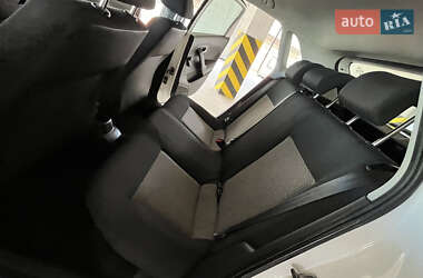 Хэтчбек Volkswagen Polo 2009 в 