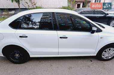 Седан Volkswagen Polo 2019 в 