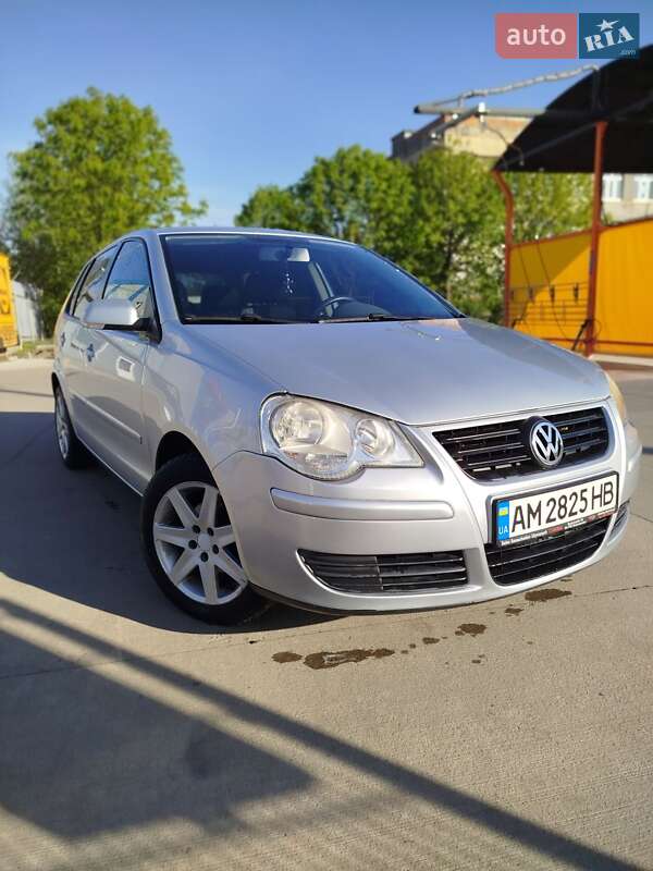 Хэтчбек Volkswagen Polo 2007 в 