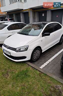 Седан Volkswagen Polo 2013 в 
