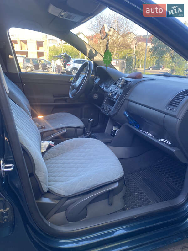 Хетчбек Volkswagen Polo 2001 в Львові
