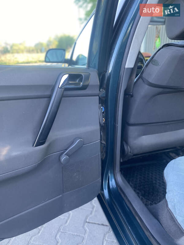 Хетчбек Volkswagen Polo 2001 в Львові