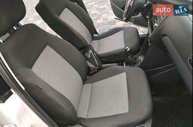 Хетчбек Volkswagen Polo 2013 в 