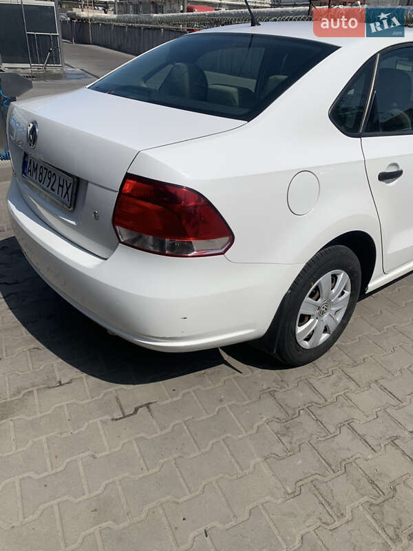 Седан Volkswagen Polo 2012 в Житомирі
