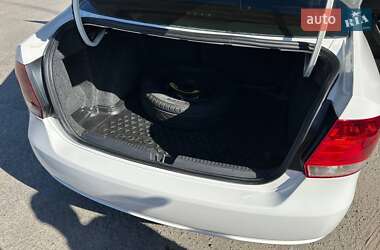Седан Volkswagen Polo 2011 в 