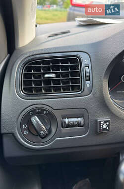 Хетчбек Volkswagen Polo 2010 в 