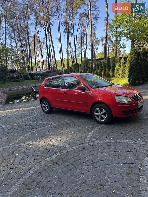 Хэтчбек Volkswagen Polo 2008 в Киеве