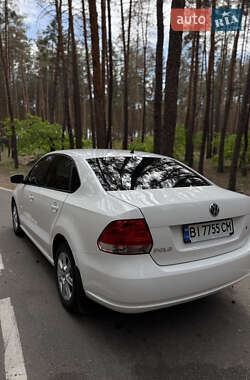 Седан Volkswagen Polo 2013 в 