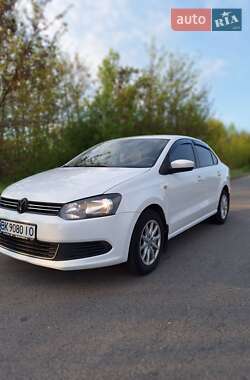 Седан Volkswagen Polo 2011 в Рівному