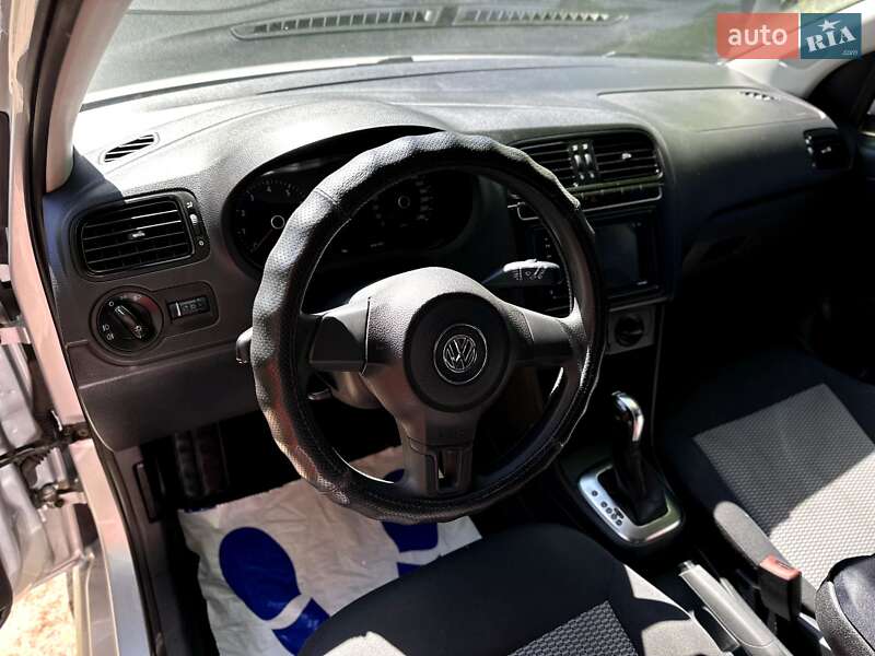 Хэтчбек Volkswagen Polo 2013 в Яворове