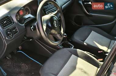 Седан Volkswagen Polo 2013 в 