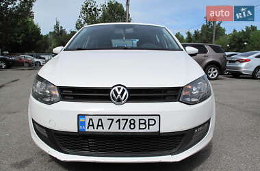 Хэтчбек Volkswagen Polo 2011 в 