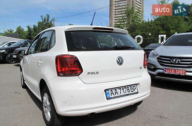 Хэтчбек Volkswagen Polo 2011 в 