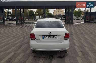 Седан Volkswagen Polo 2012 в 