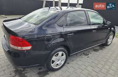Седан Volkswagen Polo 2011 в 