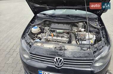 Седан Volkswagen Polo 2011 в 